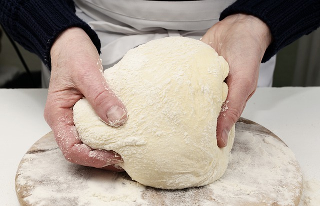 How To Stretch Pizza Dough? (Everything You Need To Know)