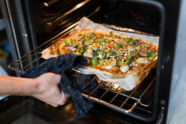 8 Best Electric Pizza Oven - Buying Guide and Reviews